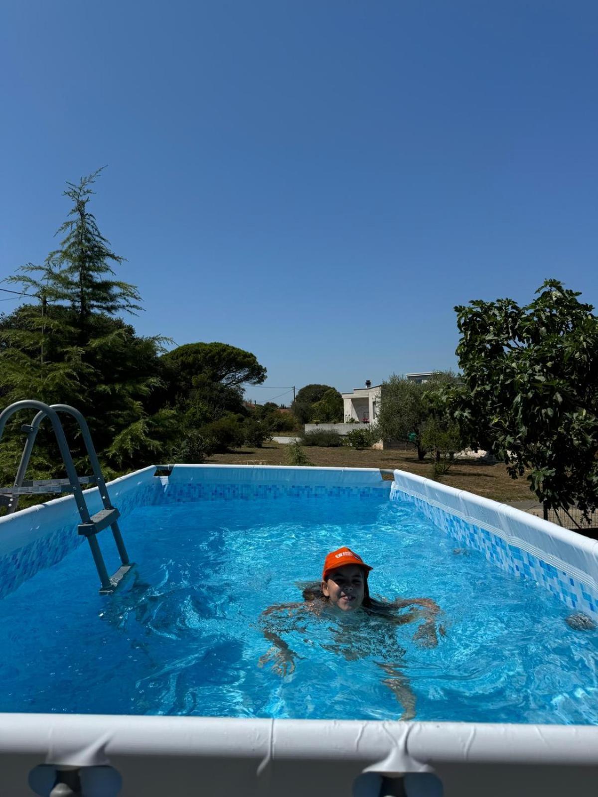 Vacation House Loreta Sveti Rok Exterior photo